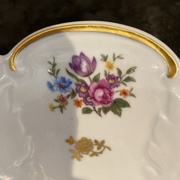 Ceramic vintage large footed fruit bowl - Picture 2 of 7